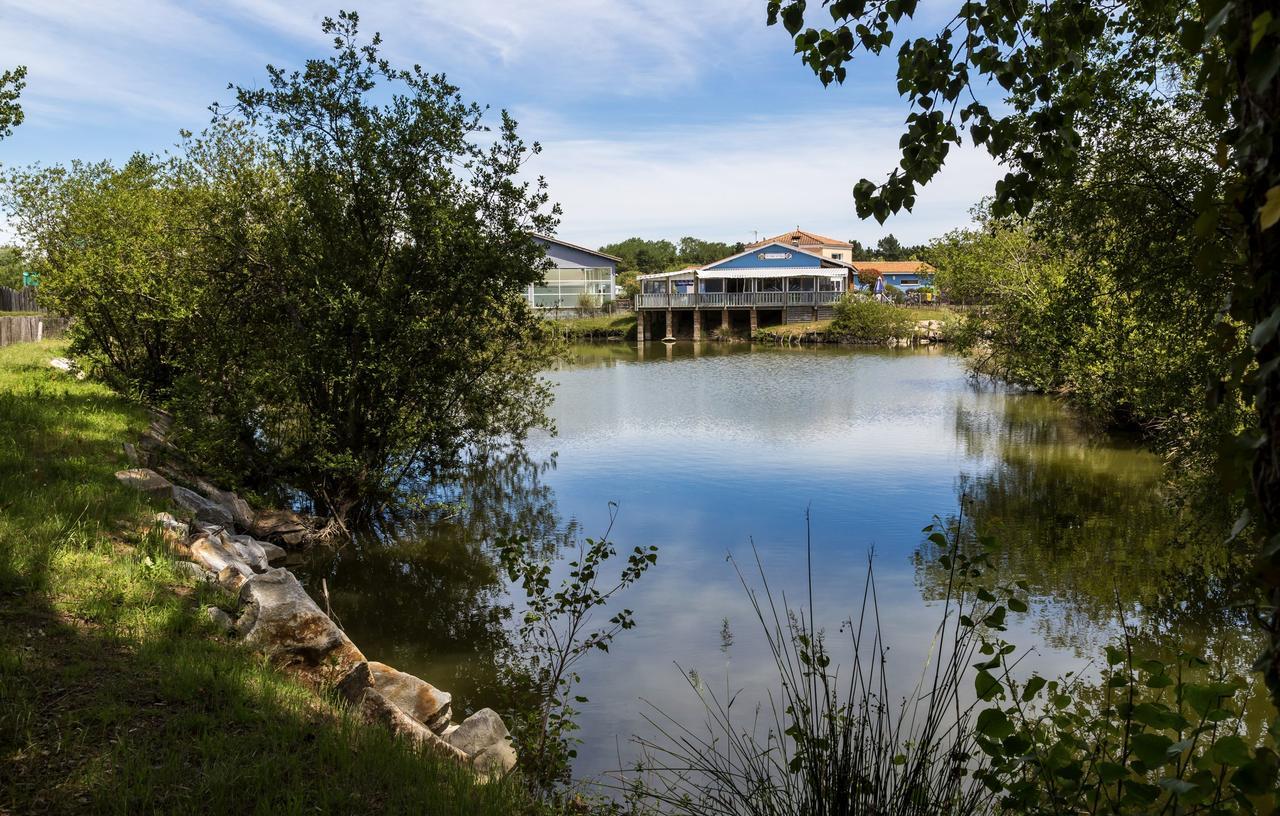 سا يْليرْ دو ري Domaine Residentiel De Plein Air Odalys L'Etang De Besse المظهر الخارجي الصورة